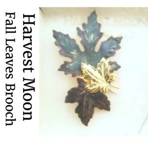 NEW Fall Leave Gold Green Brooch by Harvest Moon in Sealed Box Beautiful
